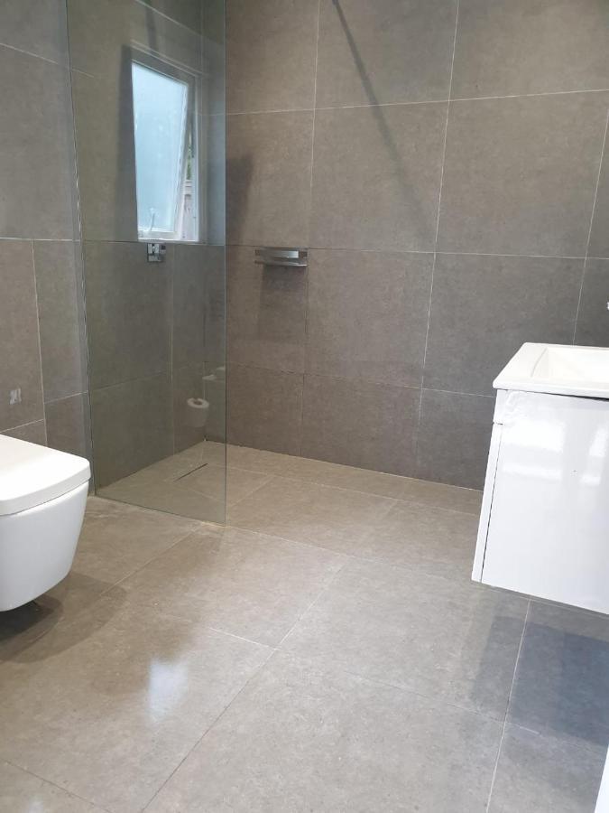 Balham, South London Spacious Guest House F2, 6 Rooms Available Luaran gambar